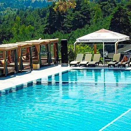 Hotel Grande Vista & Batak